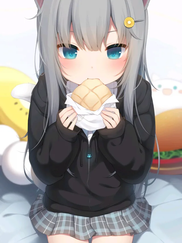 少女吃三明治