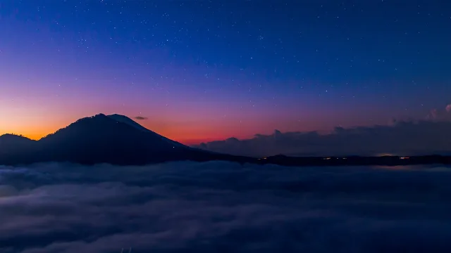 云海日出富士山