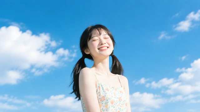 晴空下的灿烂笑容