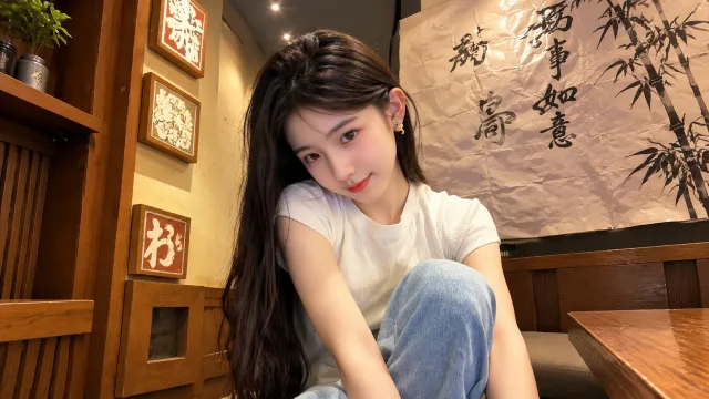暖居少女倚窗