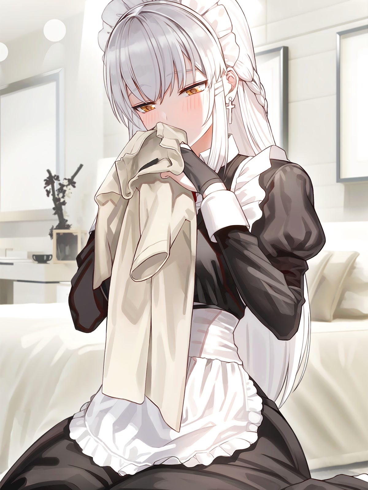 少女闻衣心动