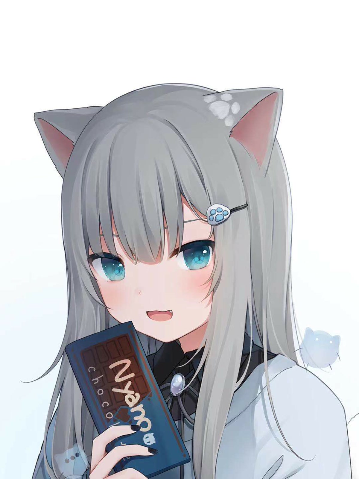 灰发猫耳少女