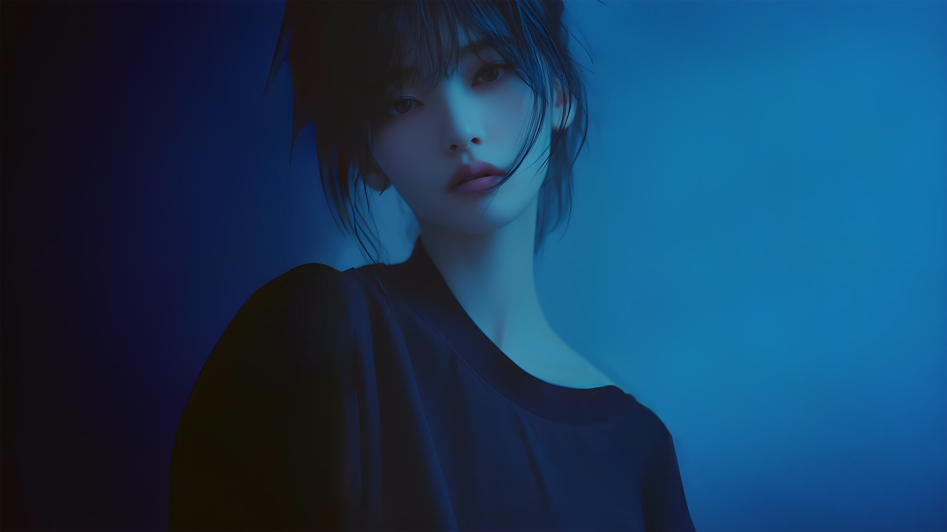 蓝调少女凝视